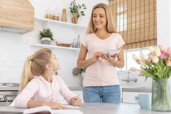 والدین و تکالیف مدرسه