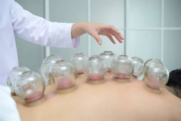 تاثیر حجامت بر بیماری های پوستی درمان جوش با حجامت