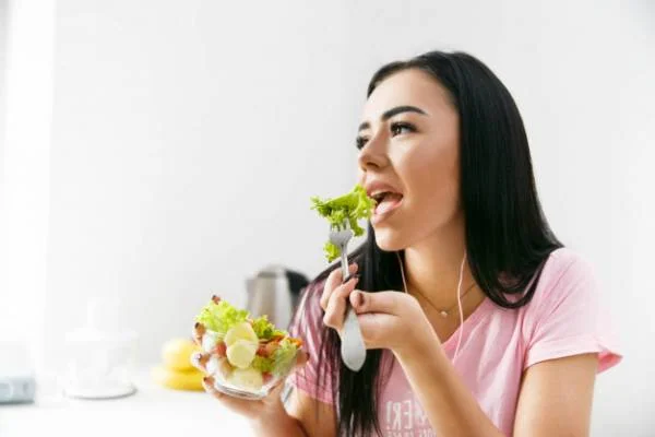 خوردن غذاهای سالم