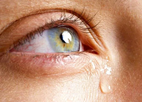 گریه کردن بیش از حد