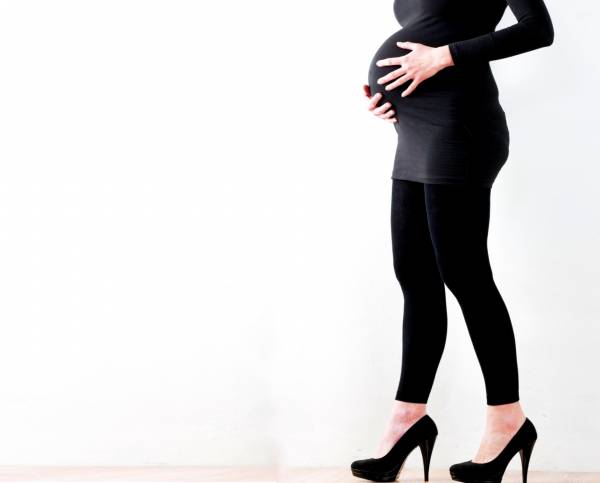 پاشنه بلند در بارداری