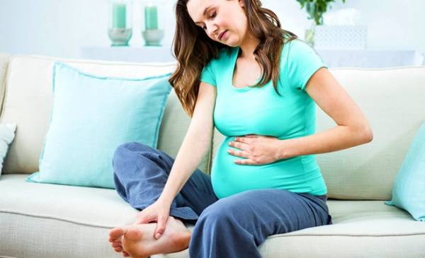 تورم پاها در بارداری