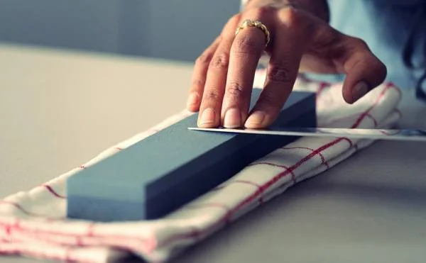 چاقو تیز کن