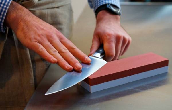 آموزش نکات و اصول استفاده صحیح از چاقو تیز کن