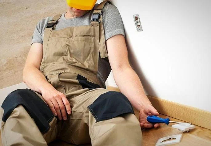 آموزش کمک های اولیه در برق گرفتگی کمک اولیه برق گرفتگی