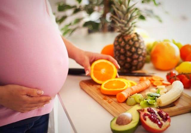 میوه در بارداری