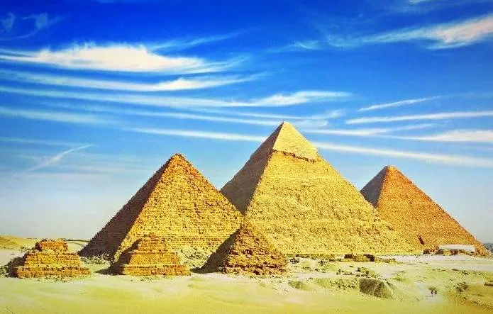 هرم بزرگ جیزه