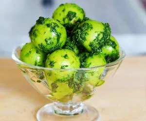 سبزی گوجه سبز