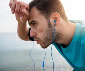 عوارض عرق نکردن