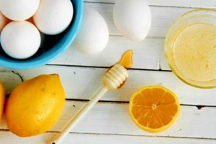 ماسک تخم مرغ و عسل و آبلیمو