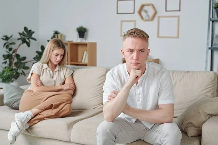 بی توجهی مرد به زن
