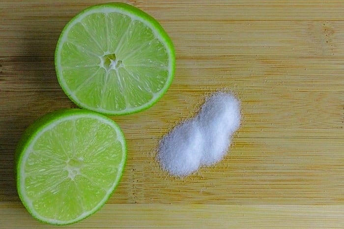 تمیز کردن ظروف مسی