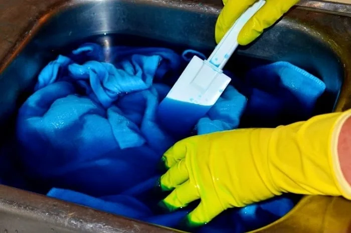 رنگ کردن لباس در منزل آموزش رنگ کردن لباس