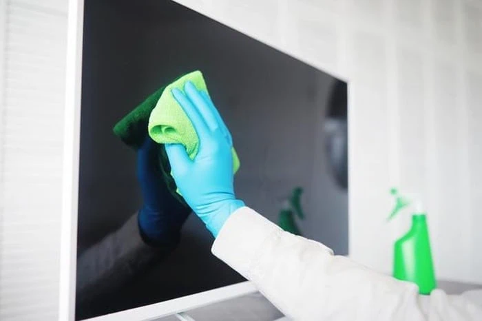 تمیزکردن تلویزیون