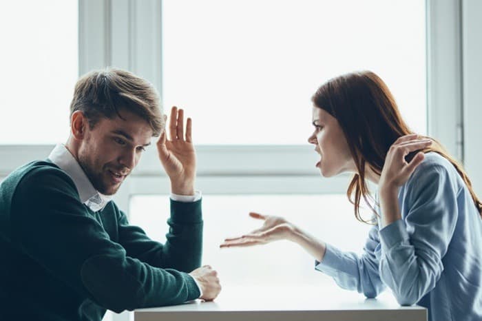 بحث با آدم خودشیفته