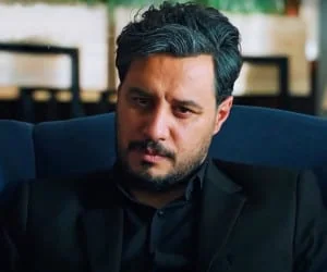 جواد عزتی